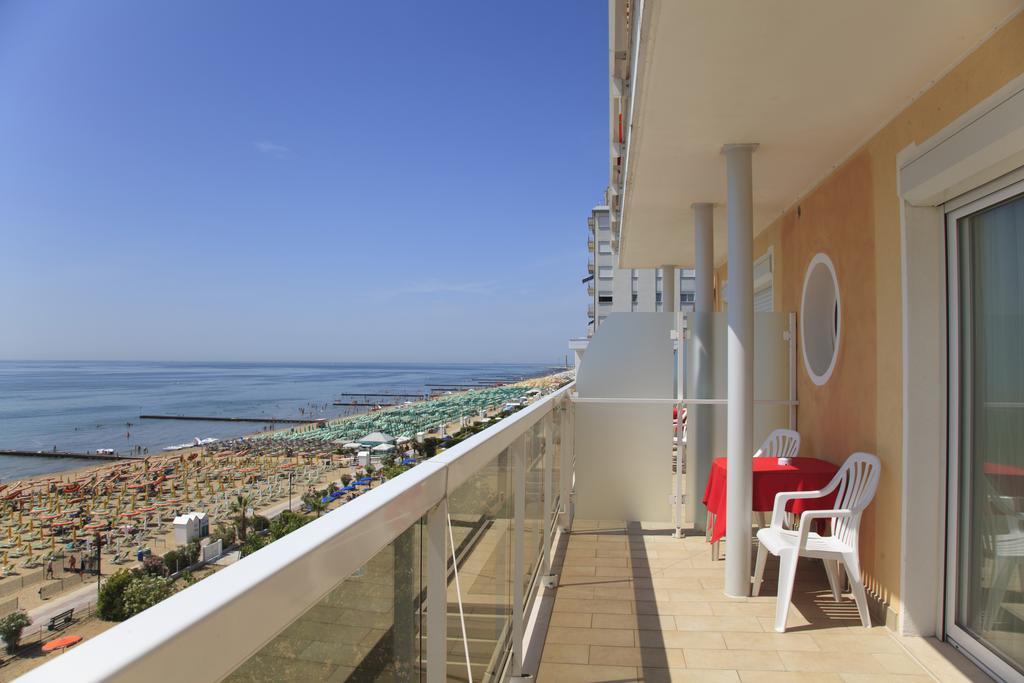 Hotel Panama Lido di Jesolo Exterior photo