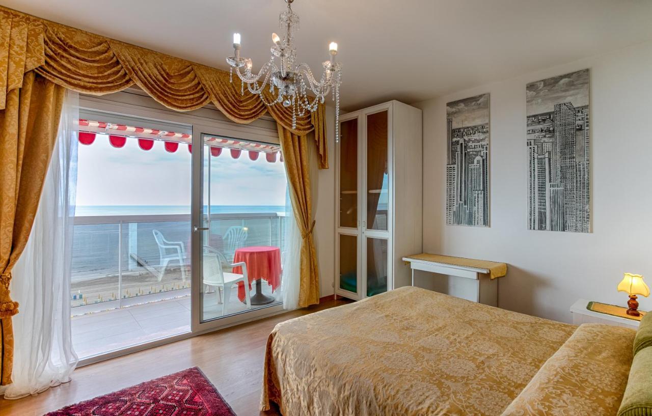 Hotel Panama Lido di Jesolo Exterior photo
